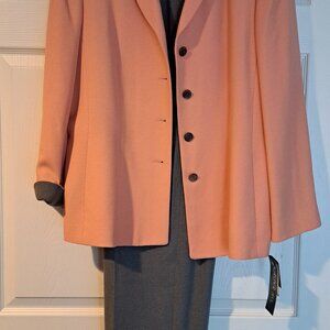 Kasper A.S.L. Womens pantsuit - NEVER WORN! Size 16